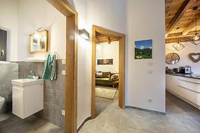 Ornate Chalet in Neukirchen near Wildkogel Ski Arena