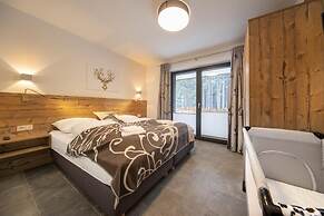 Ornate Chalet in Neukirchen near Wildkogel Ski Arena