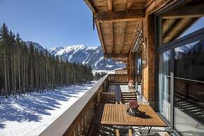 Ornate Chalet in Neukirchen near Wildkogel Ski Arena