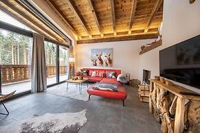 Ornate Chalet in Neukirchen near Wildkogel Ski Arena