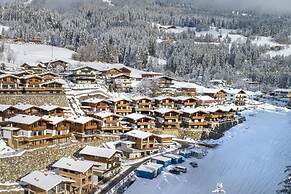 Ornate Chalet in Neukirchen near Wildkogel Ski Arena