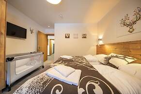 Ornate Chalet in Neukirchen near Wildkogel Ski Arena