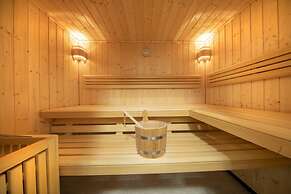 Ornate Chalet in Neukirchen near Wildkogel Ski Arena