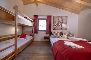 Alpine Chalet With Ski-in Access