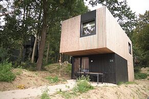 Spacious Lodge, 2 Bathrooms, Near Maastricht