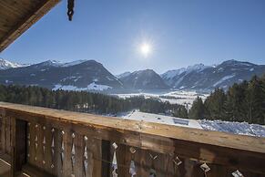 Affluent Chalet in Neukirchen near Wildkogel Ski Arena