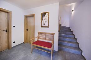 Affluent Chalet in Neukirchen near Wildkogel Ski Arena
