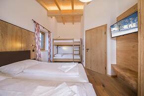 Affluent Chalet in Neukirchen near Wildkogel Ski Arena