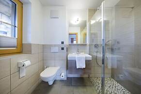 Affluent Chalet in Neukirchen near Wildkogel Ski Arena