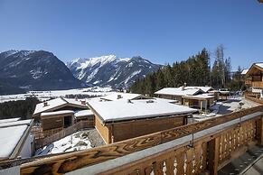 Affluent Chalet in Neukirchen near Wildkogel Ski Arena