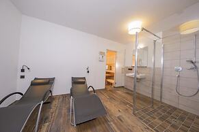 Affluent Chalet in Neukirchen near Wildkogel Ski Arena