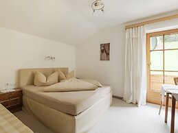 Lovely Apartment in Hainzenberg