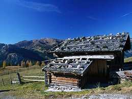 Lovely Apartment in Hainzenberg