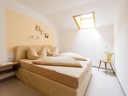 Lovely Apartment in Hainzenberg