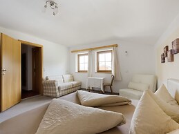 Lovely Apartment in Hainzenberg