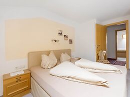 Lovely Apartment in Hainzenberg