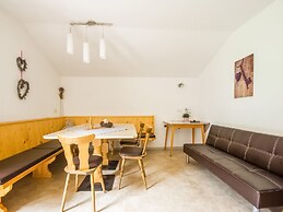 Lovely Apartment in Hainzenberg