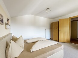 Lovely Apartment in Hainzenberg