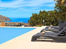 Beautiful Large Villa With Pool and sea View at Nice Georgioupolis