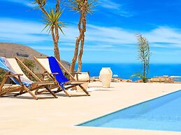 Beautiful Large Villa With Pool and sea View at Nice Georgioupolis