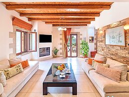 Beautiful Large Villa With Pool and sea View at Nice Georgioupolis