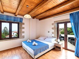 Beautiful Large Villa With Pool and sea View at Nice Georgioupolis