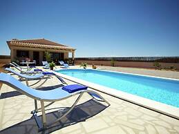 Belvilla by OYO Can Melis