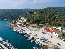 Villa with Sea Views, Hot Tub, & Roof Terrace