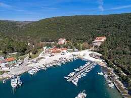 Villa with Sea Views, Hot Tub, & Roof Terrace