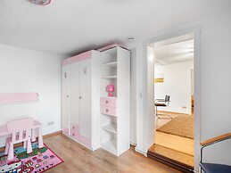 Apartment With Private Terrace