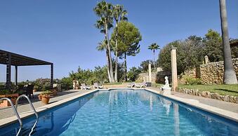 Belvilla by OYO Cocons