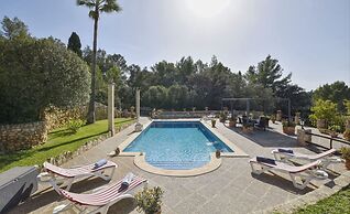 Belvilla by OYO Cocons