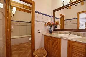 Belvilla by OYO Cocons