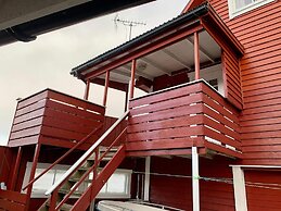 6 Person Holiday Home in Brandasund