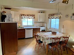 6 Person Holiday Home in Brandasund