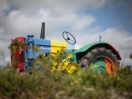 Luxury Lodge, 2 Bathrooms, Near the Sea