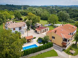 Holiday Home in Lindar With Pool