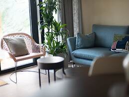 Luxury Hill Lodge, 2 Bathrooms, Near Maastricht