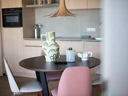 Luxury Hill Lodge, 2 Bathrooms, Near Maastricht