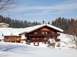 Pleasant Apartment in Hopfgarten near Ski Area