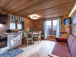 Pleasant Apartment in Hopfgarten near Ski Area