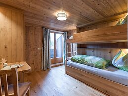 Pleasant Apartment in Hopfgarten near Ski Area