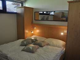 Modern Chalet With Sauna Near Konigsleiten