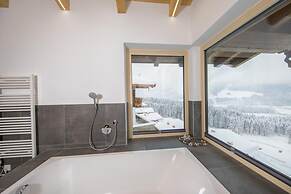 Amazing Chalet in Neukirchen near Wildkogel Ski Arena