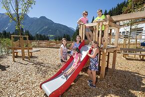 Amazing Chalet in Neukirchen near Wildkogel Ski Arena