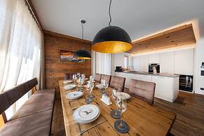 Comfy Chalet in Neukirchen near Wildkogel Ski Arena