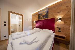 Comfy Chalet in Neukirchen near Wildkogel Ski Arena