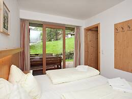 Snug Holiday Home in Wald-Königsleiten near Cross Country