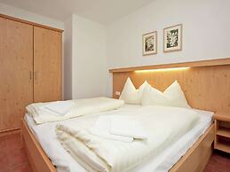 Snug Holiday Home in Wald-Königsleiten near Cross Country