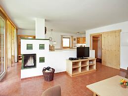 Snug Holiday Home in Wald-Königsleiten near Cross Country